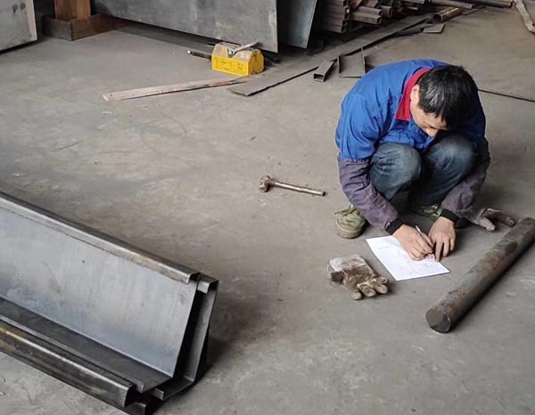 18米長130KW網帶鐵基燒結爐設計